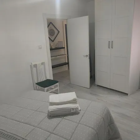 Acogedor Bajo, Cerca De Todo Appartamento
